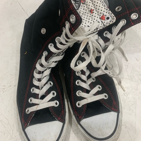 Converse - Picture 3 of 4